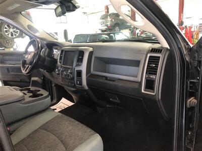 2019 RAM 1500 Classic Tradesman   - Photo 21 - Saint Louis, MI 48880-9800