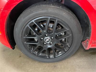 2014 Ford Mustang PREMIUM - Photo 21 - Saint Louis, MI 48880-9800
