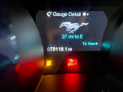 2014 Ford Mustang PREMIUM - Photo 9 - Saint Louis, MI 48880-9800