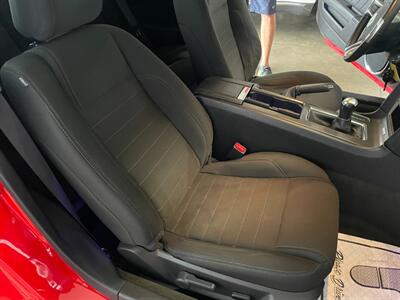 2014 Ford Mustang PREMIUM - Photo 16 - Saint Louis, MI 48880-9800