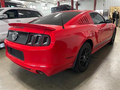 2014 Ford Mustang PREMIUM - Photo 6 - Saint Louis, MI 48880-9800