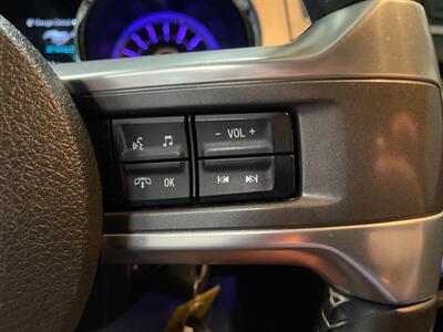 2014 Ford Mustang PREMIUM - Photo 11 - Saint Louis, MI 48880-9800