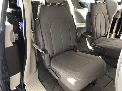 2020 Chrysler Voyager LX   - Photo 23 - Saint Louis, MI 48880-9800