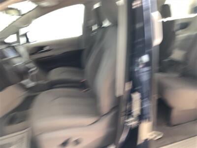 2020 Chrysler Voyager LX   - Photo 16 - Saint Louis, MI 48880-9800