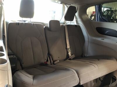 2020 Chrysler Voyager LX   - Photo 20 - Saint Louis, MI 48880-9800