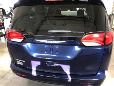 2020 Chrysler Voyager LX   - Photo 29 - Saint Louis, MI 48880-9800