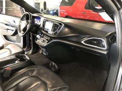 2018 Chrysler Pacifica Touring L Plus   - Photo 21 - Saint Louis, MI 48880-9800