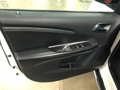 2020 Dodge Journey Crossroad   - Photo 24 - Saint Louis, MI 48880-9800