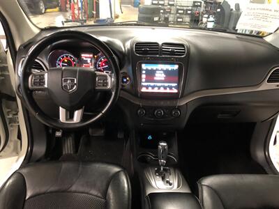 2020 Dodge Journey Crossroad   - Photo 8 - Saint Louis, MI 48880-9800