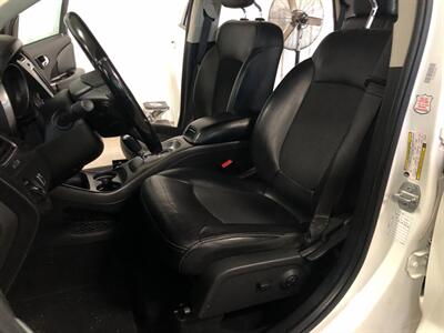 2020 Dodge Journey Crossroad   - Photo 17 - Saint Louis, MI 48880-9800