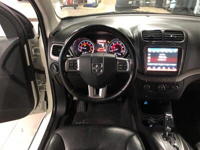 2020 Dodge Journey Crossroad   - Photo 9 - Saint Louis, MI 48880-9800