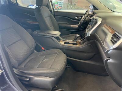 2018 GMC Acadia SLE-1 - Photo 17 - Saint Louis, MI 48880-9800