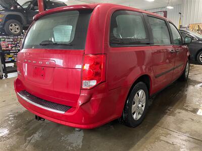 2013 Dodge Grand Caravan SE   - Photo 6 - Saint Louis, MI 48880-9800