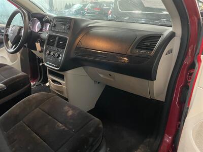 2013 Dodge Grand Caravan SE   - Photo 18 - Saint Louis, MI 48880-9800