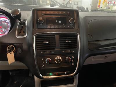 2013 Dodge Grand Caravan SE   - Photo 8 - Saint Louis, MI 48880-9800