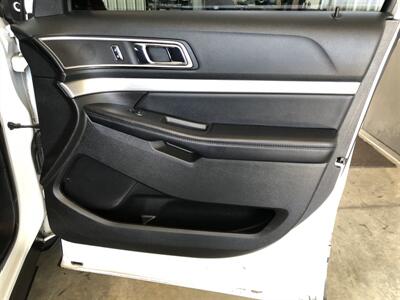2017 Ford Explorer XLT   - Photo 21 - Saint Louis, MI 48880-9800