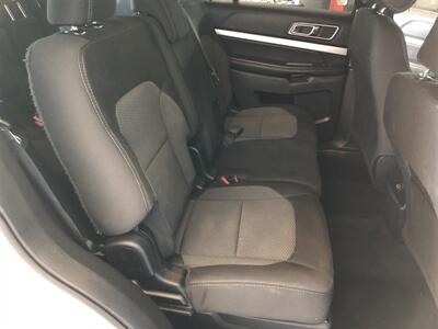 2017 Ford Explorer XLT   - Photo 16 - Saint Louis, MI 48880-9800