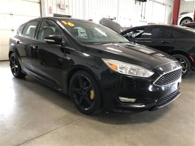 2016 Ford Focus SE   - Photo 5 - Saint Louis, MI 48880-9800