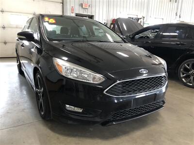 2016 Ford Focus SE   - Photo 4 - Saint Louis, MI 48880-9800