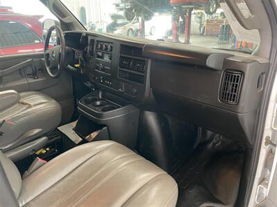 2023 GMC Savana 2500 - Photo 15 - Saint Louis, MI 48880-9800