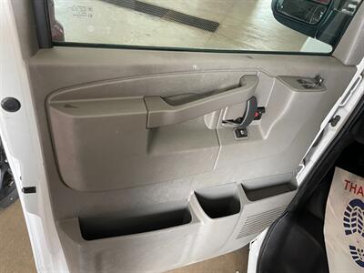 2023 GMC Savana 2500 - Photo 20 - Saint Louis, MI 48880-9800