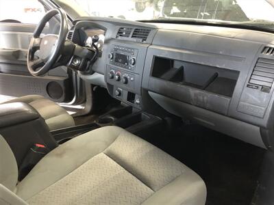 2009 Dodge Dakota ST   - Photo 16 - Saint Louis, MI 48880-9800