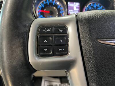 2014 Chrysler Town and Country Touring-L   - Photo 10 - Saint Louis, MI 48880-9800