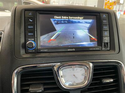 2014 Chrysler Town and Country Touring-L   - Photo 26 - Saint Louis, MI 48880-9800