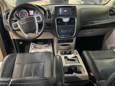 2014 Chrysler Town and Country Touring-L   - Photo 8 - Saint Louis, MI 48880-9800