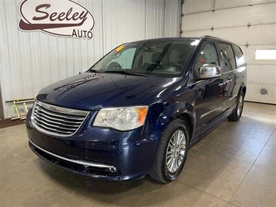 2014 Chrysler Town and Country Touring-L   - Photo 2 - Saint Louis, MI 48880-9800