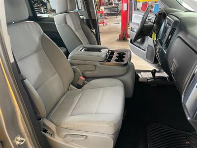 2017 GMC Sierra 1500   - Photo 16 - Saint Louis, MI 48880-9800