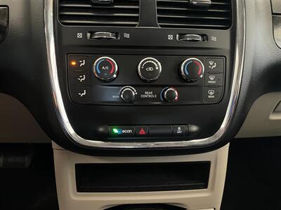 2017 Dodge Grand Caravan SE   - Photo 14 - Saint Louis, MI 48880-9800