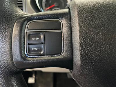 2017 Dodge Grand Caravan SE   - Photo 10 - Saint Louis, MI 48880-9800