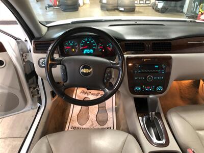 2010 Chevrolet Impala LTZ   - Photo 8 - Saint Louis, MI 48880-9800