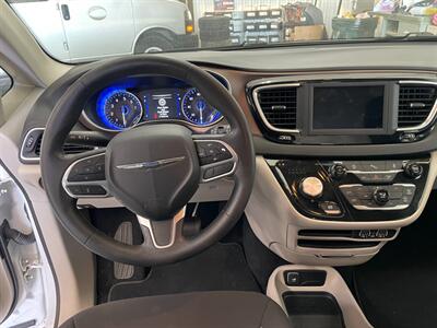 2021 Chrysler Voyager L - Photo 7 - Saint Louis, MI 48880-9800