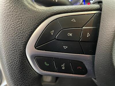 2021 Chrysler Voyager L - Photo 10 - Saint Louis, MI 48880-9800
