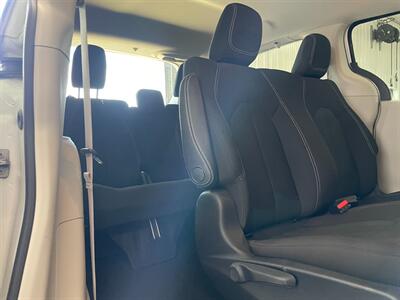 2021 Chrysler Voyager L - Photo 19 - Saint Louis, MI 48880-9800