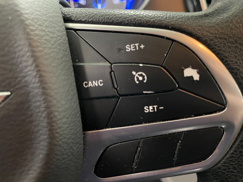 2021 Chrysler Voyager L - Photo 11 - Saint Louis, MI 48880-9800