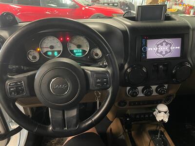 2012 Jeep Wrangler Rubicon - Photo 8 - Saint Louis, MI 48880-9800