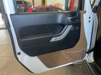 2012 Jeep Wrangler Rubicon - Photo 19 - Saint Louis, MI 48880-9800