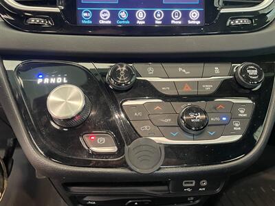 2018 Chrysler Pacifica Touring L Plus   - Photo 15 - Saint Louis, MI 48880-9800