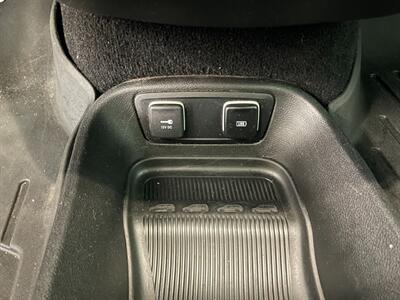 2018 Chrysler Pacifica Touring L Plus   - Photo 17 - Saint Louis, MI 48880-9800