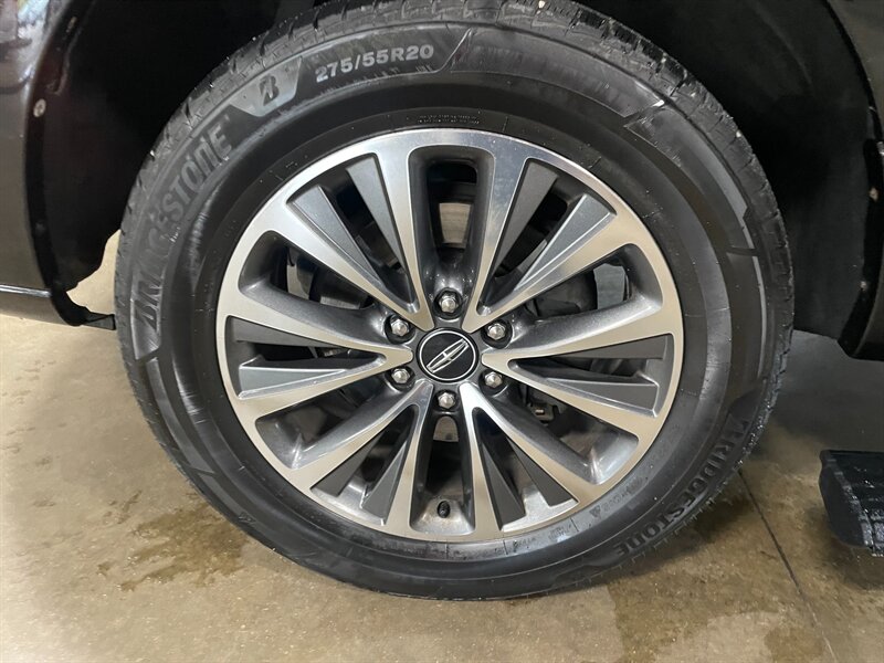 2017 Lincoln Navigator L Select - Photo 27 - Saint Louis, MI 48880-9800