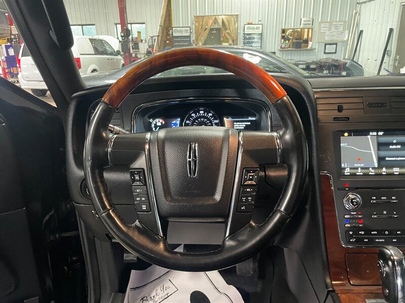 2017 Lincoln Navigator L Select - Photo 9 - Saint Louis, MI 48880-9800
