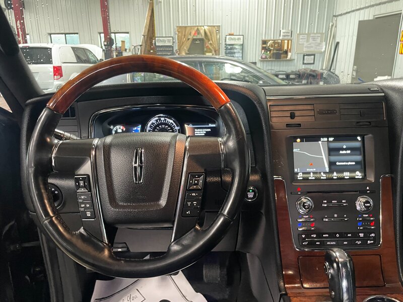 2017 Lincoln Navigator L Select - Photo 8 - Saint Louis, MI 48880-9800