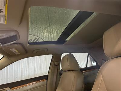 2012 Chrysler 300 Limited   - Photo 24 - Saint Louis, MI 48880-9800