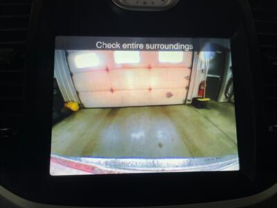 2012 Chrysler 300 Limited   - Photo 15 - Saint Louis, MI 48880-9800