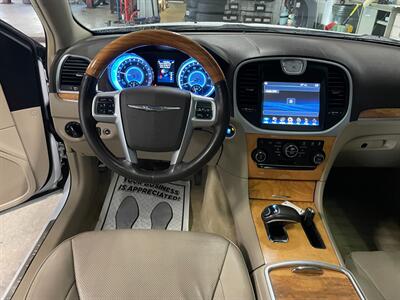 2012 Chrysler 300 Limited   - Photo 9 - Saint Louis, MI 48880-9800