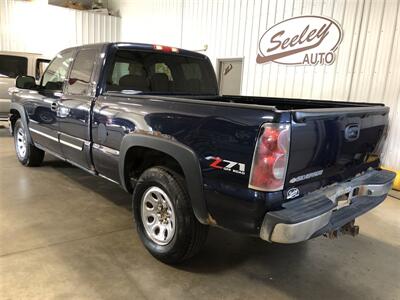 2006 Chevrolet Silverado 1500 Work Truck   - Photo 3 - Saint Louis, MI 48880-9800
