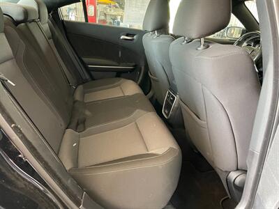 2021 Dodge Charger SXT - Photo 17 - Saint Louis, MI 48880-9800